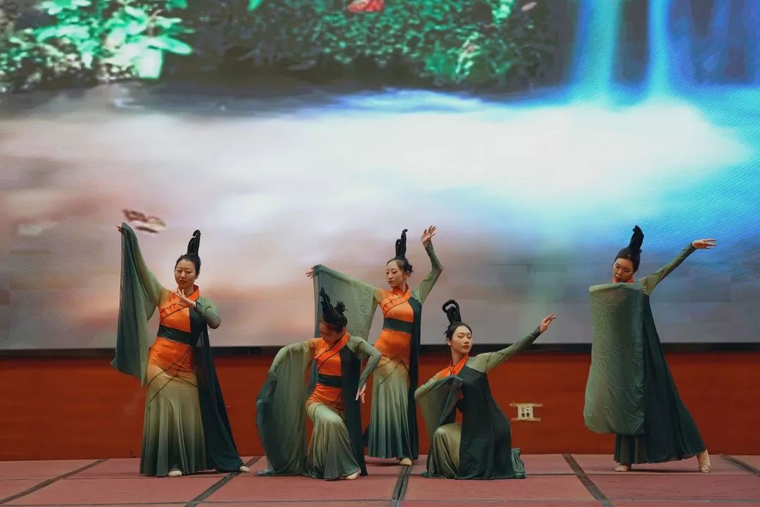 1710213207129336.jpg 1710213207129336.jpg